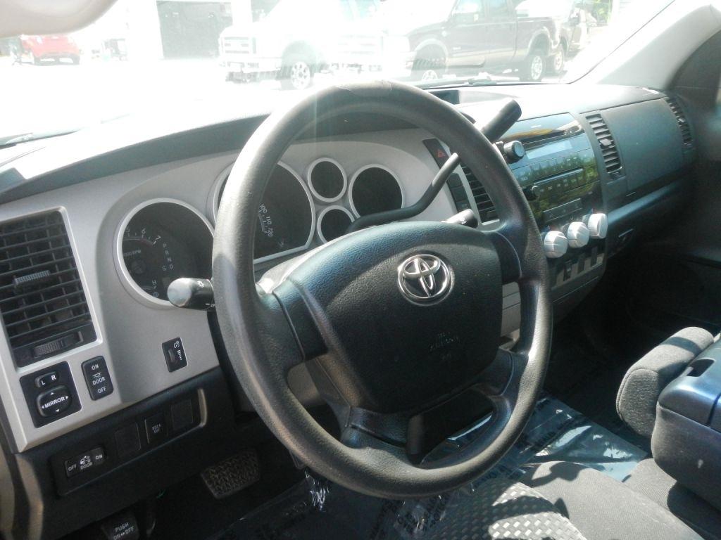 Toyota Tundra SR5 Double Cab 5.7L 4WD 2008