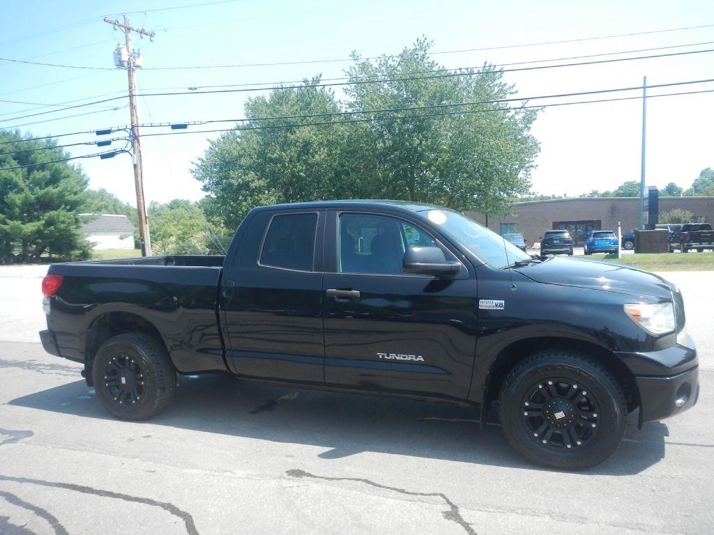 Toyota Tundra SR5 Double Cab 5.7L 4WD 2008