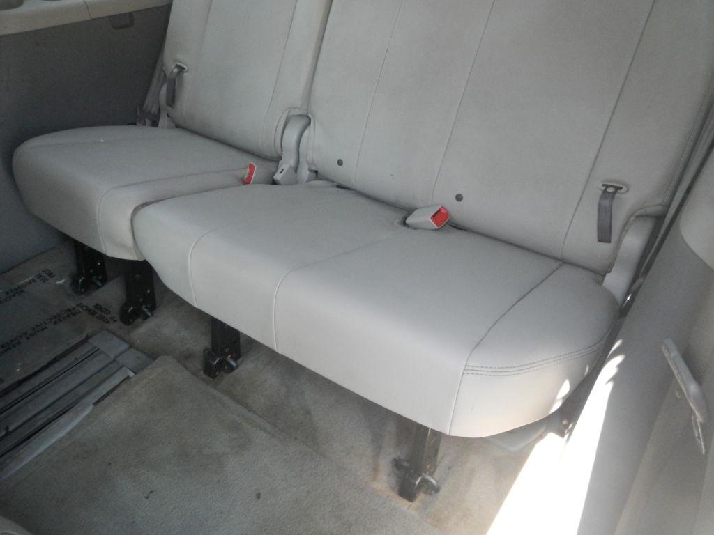 Toyota Sienna XLE FWD 8-Passenger V6 2013