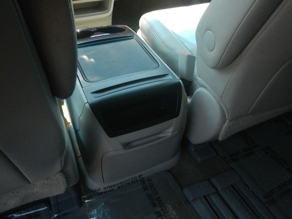 Toyota Sienna XLE FWD 8-Passenger V6 2013