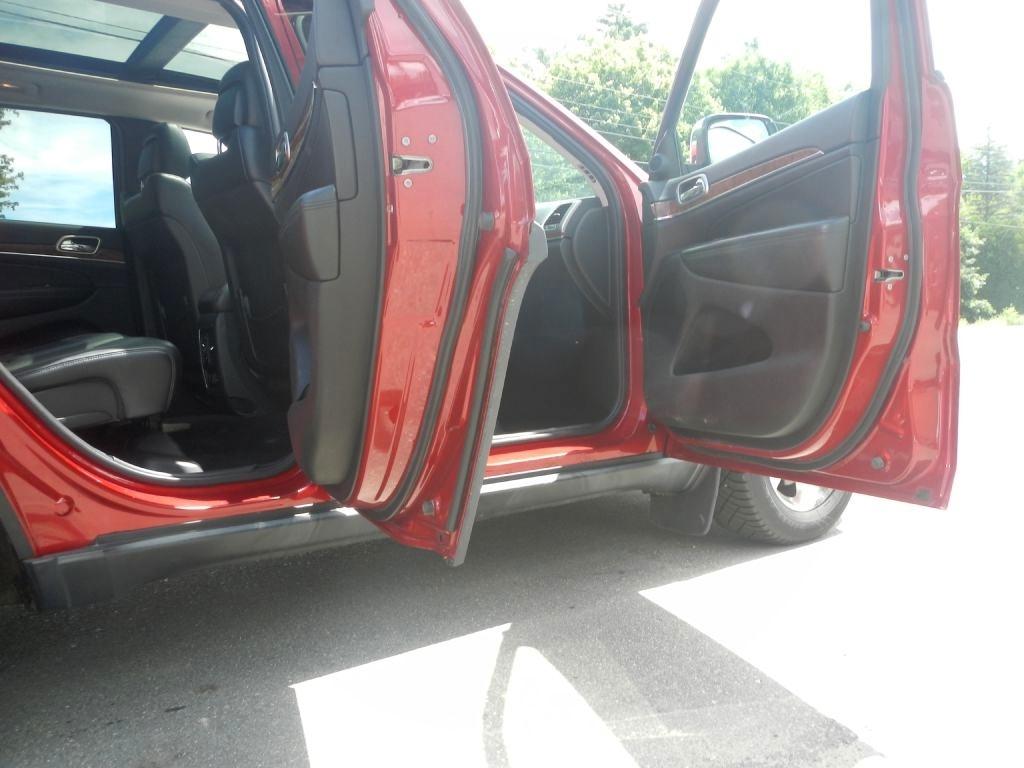 Jeep Grand Cherokee Limited 4WD 2011