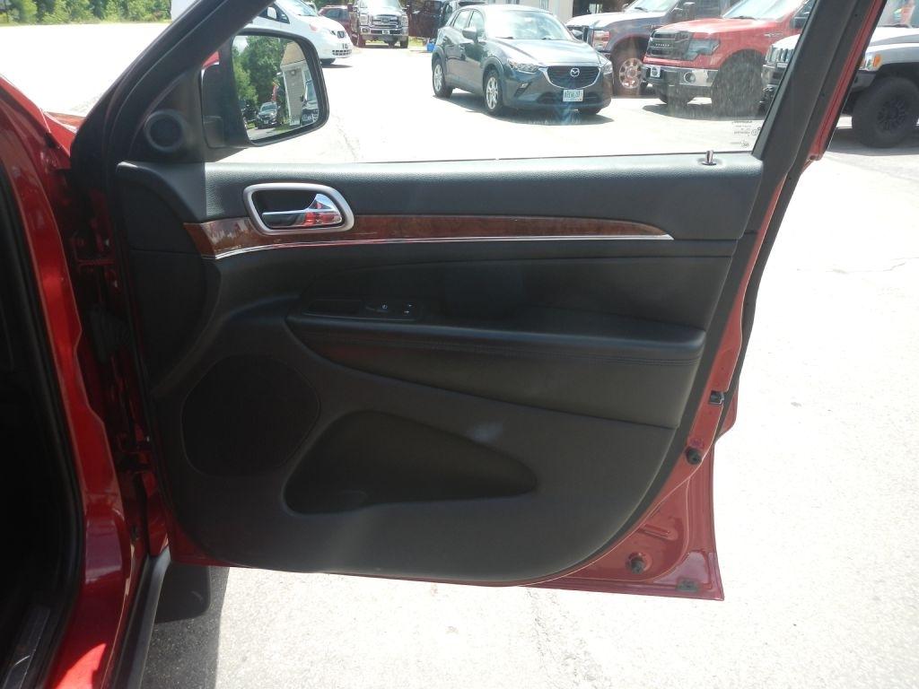 Jeep Grand Cherokee Limited 4WD 2011