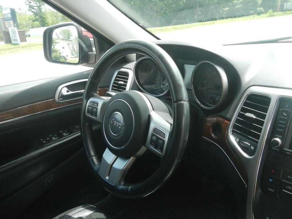Jeep Grand Cherokee Limited 4WD 2011