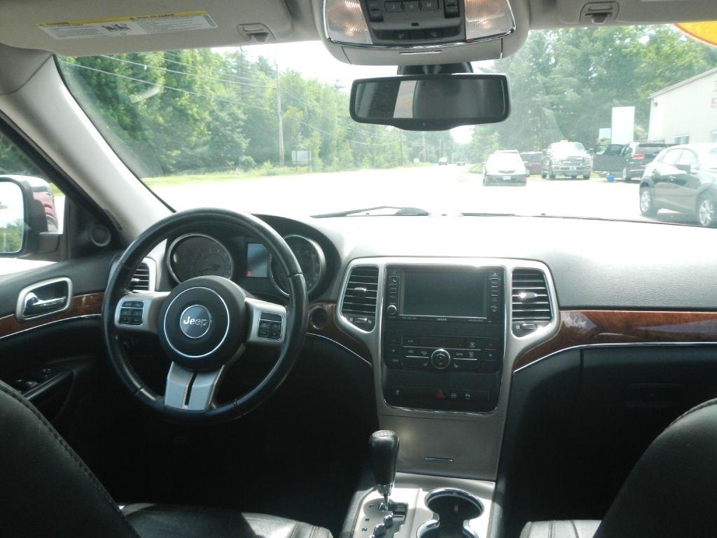 Jeep Grand Cherokee Limited 4WD 2011