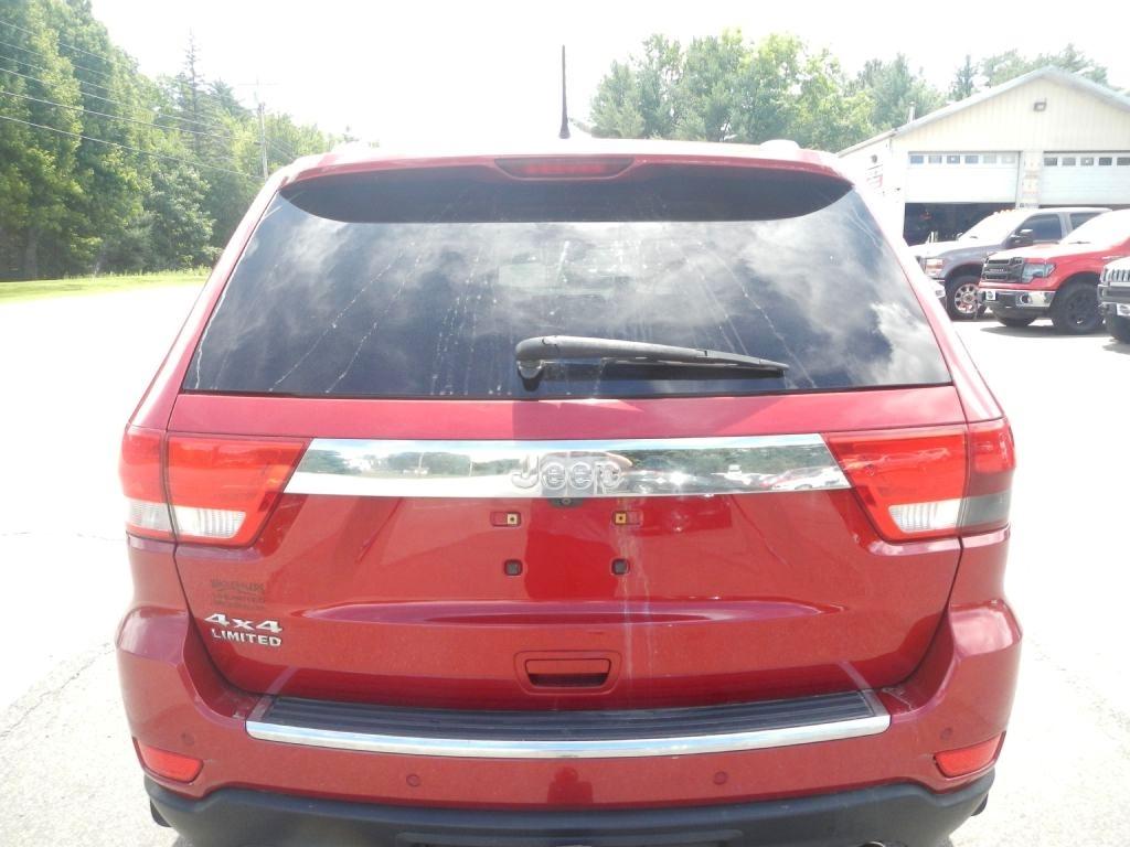 Jeep Grand Cherokee Limited 4WD 2011