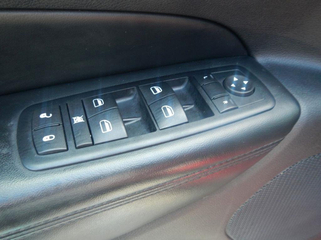 Jeep Grand Cherokee Limited 4WD 2011
