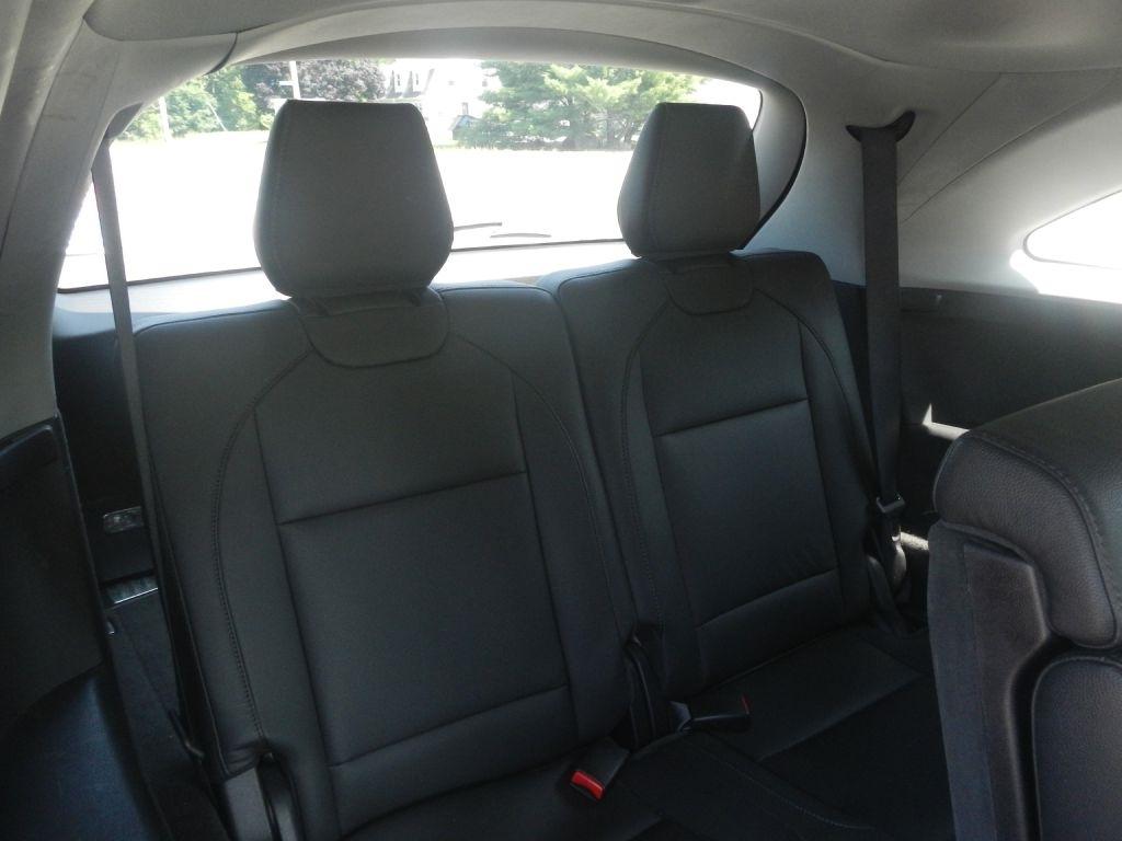 Acura MDX SH-AWD 9-Spd AT 2017
