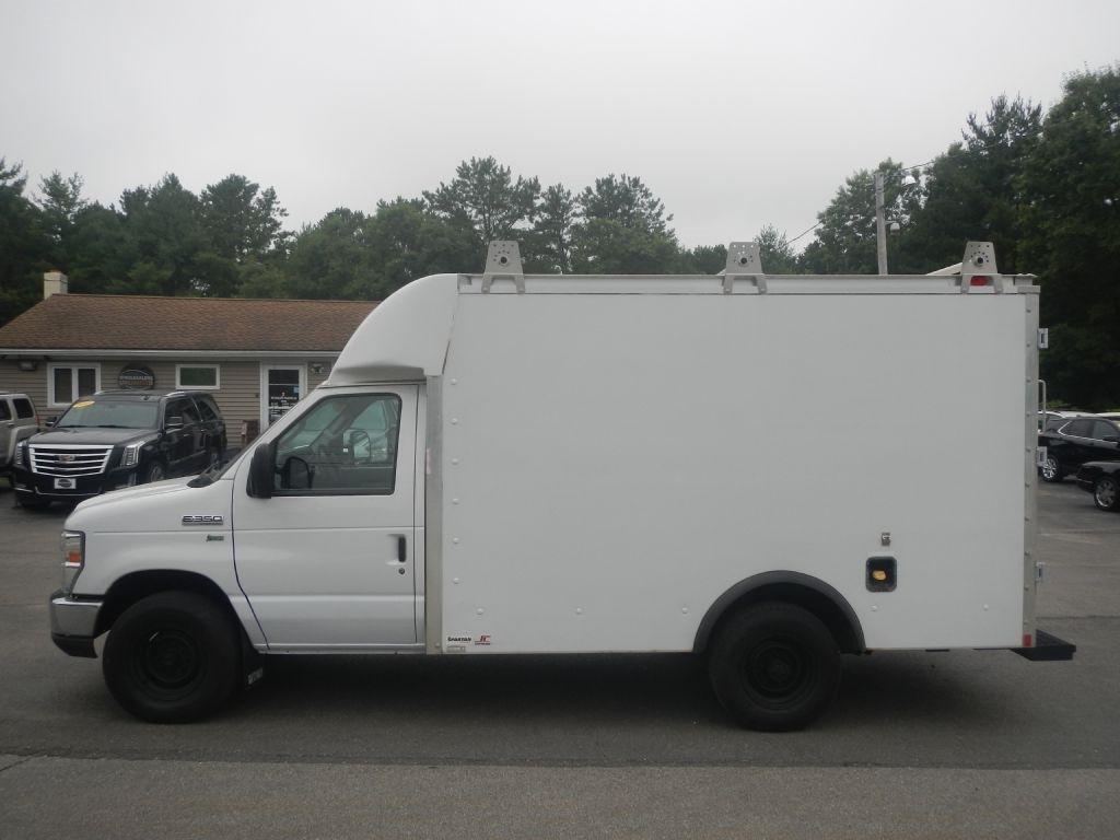 Ford Econoline E-350 Super Duty 2012