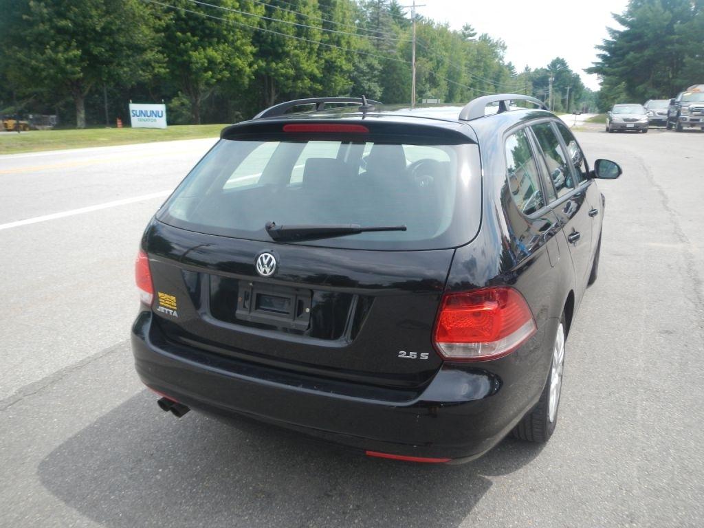 Volkswagen Jetta SportWagen 2.5L SE PZEV 2014
