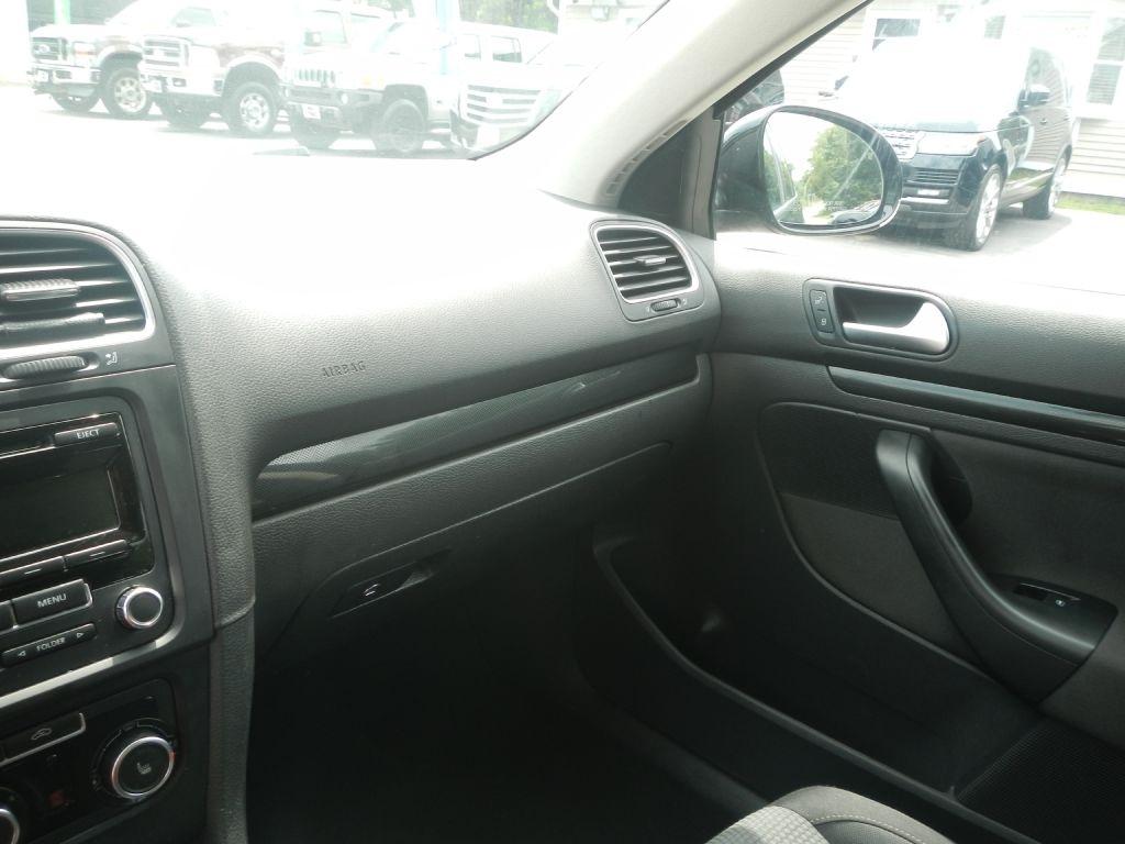 Volkswagen Jetta SportWagen 2.5L SE PZEV 2014