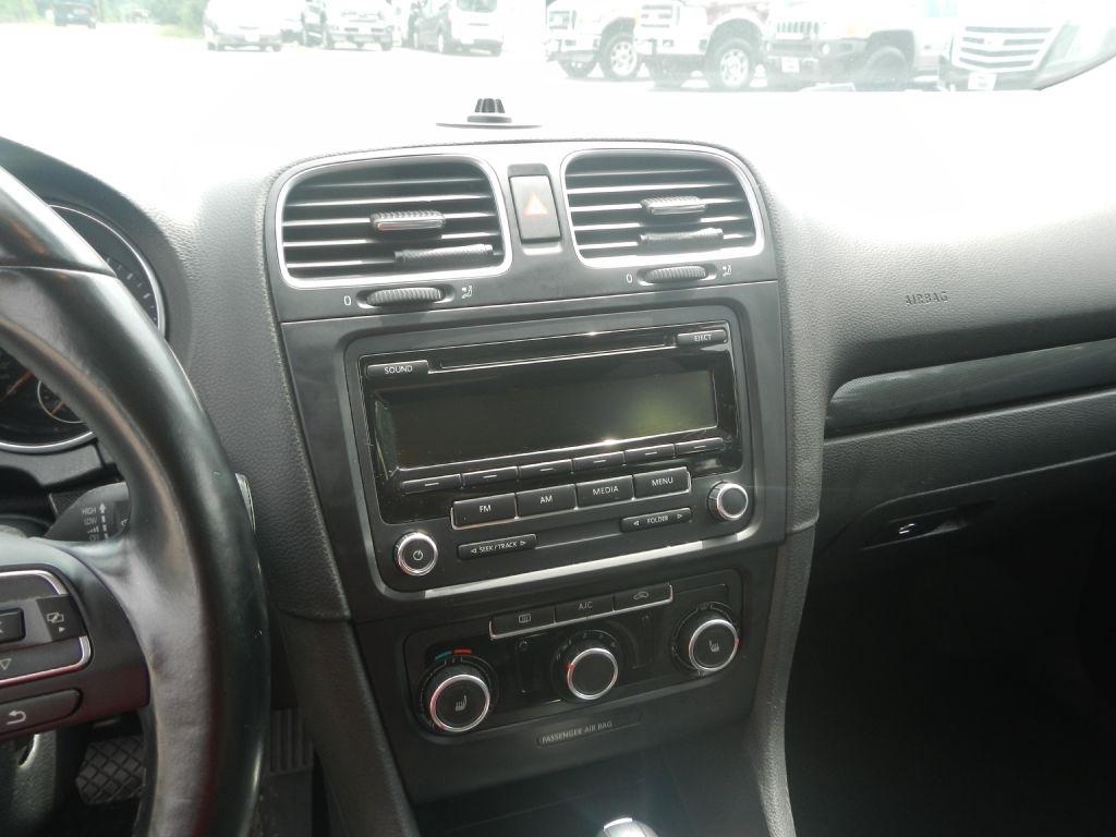 Volkswagen Jetta SportWagen 2.5L SE PZEV 2014
