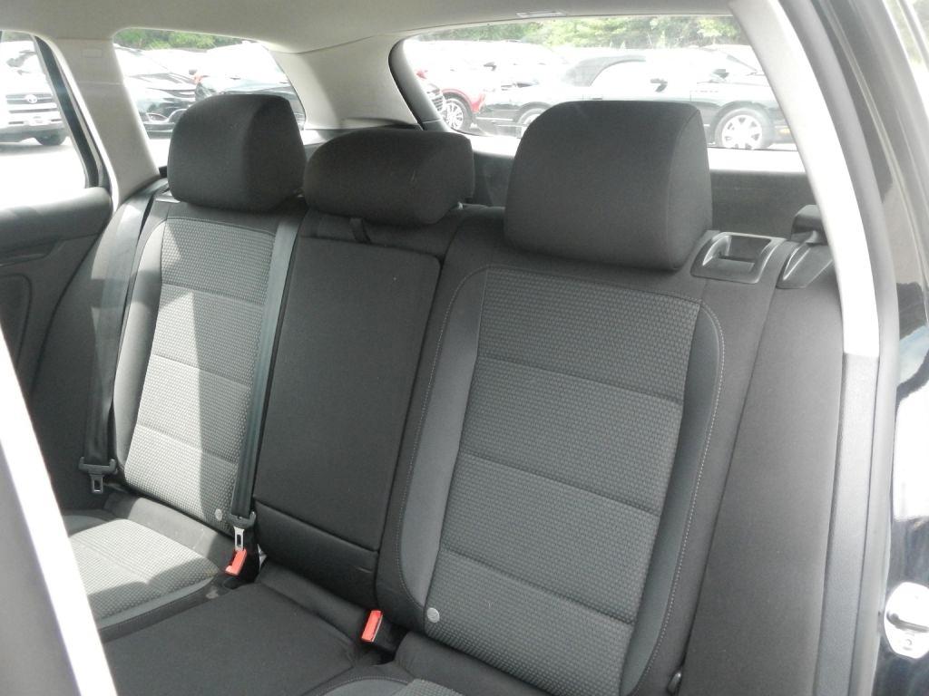 Volkswagen Jetta SportWagen 2.5L SE PZEV 2014