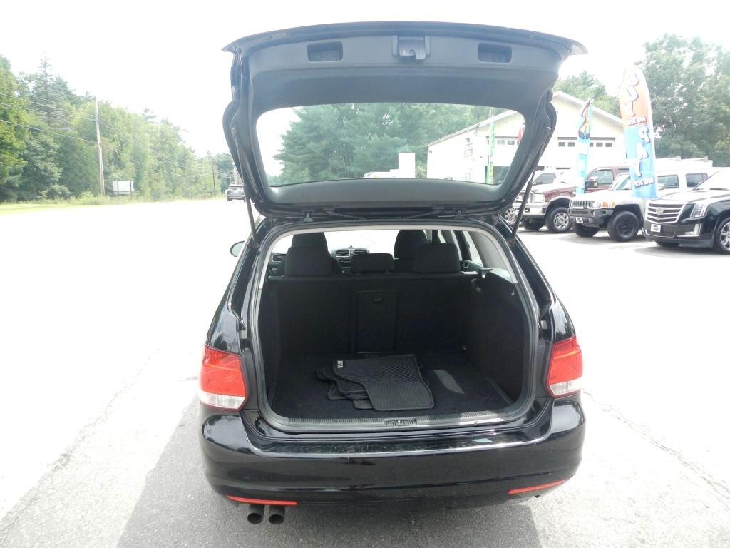 Volkswagen Jetta SportWagen 2.5L SE PZEV 2014