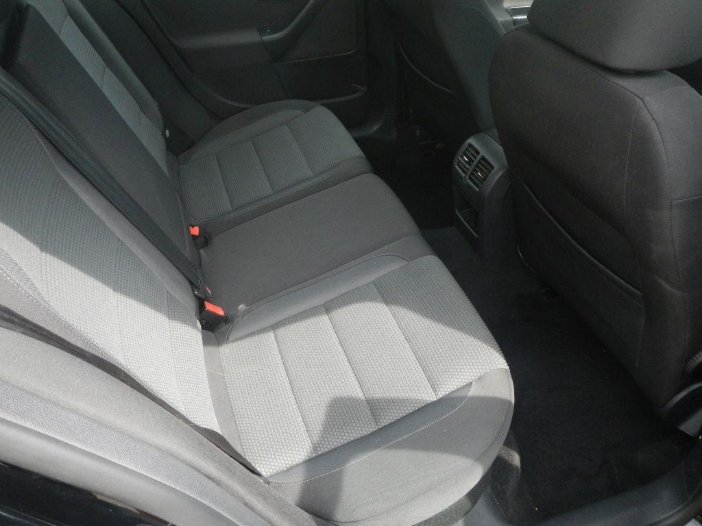 Volkswagen Jetta SportWagen 2.5L SE PZEV 2014