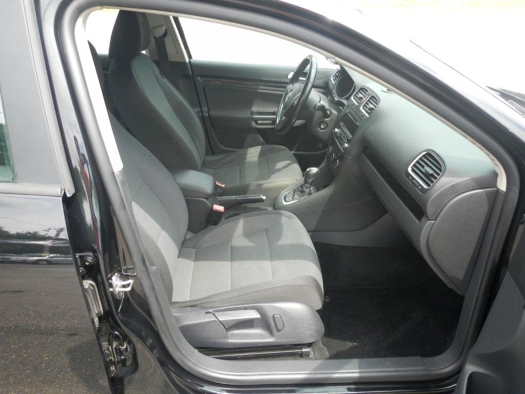 Volkswagen Jetta SportWagen 2.5L SE PZEV 2014