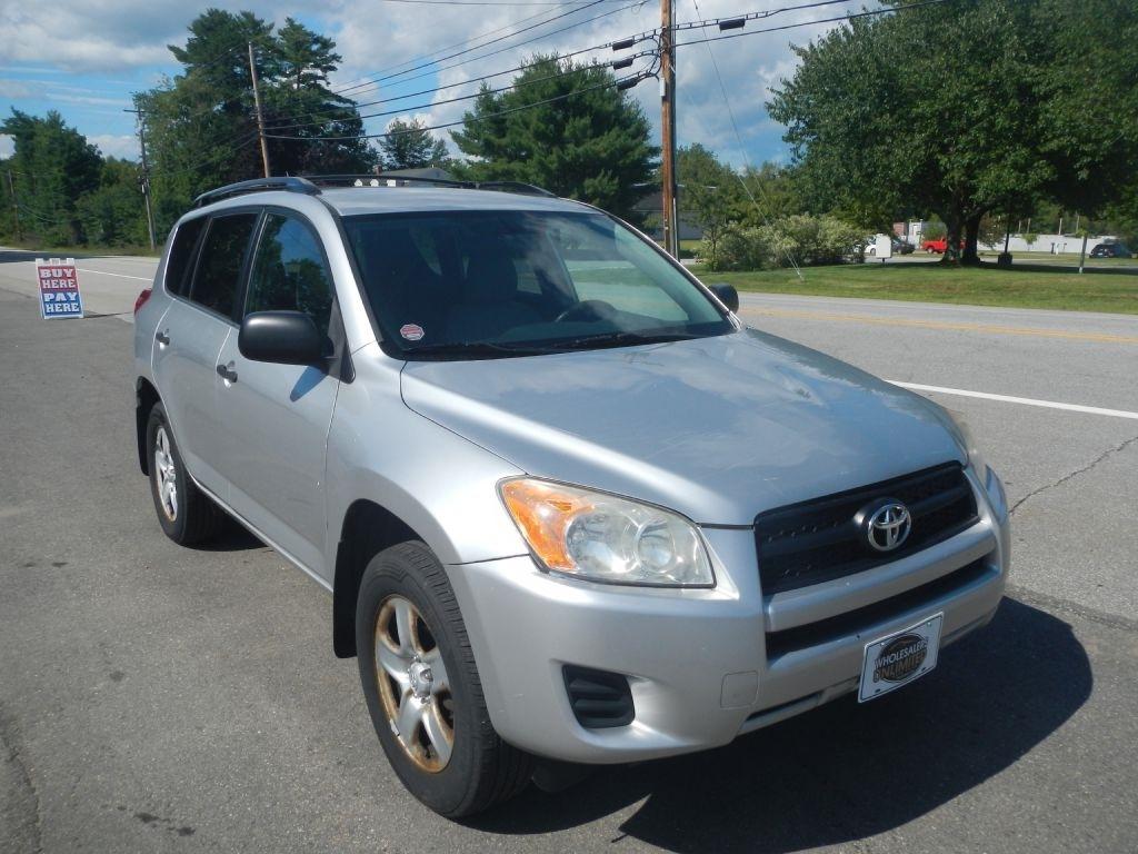 Toyota RAV4 Base I4 4WD 2012