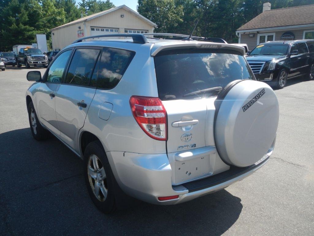 Toyota RAV4 Base I4 4WD 2012