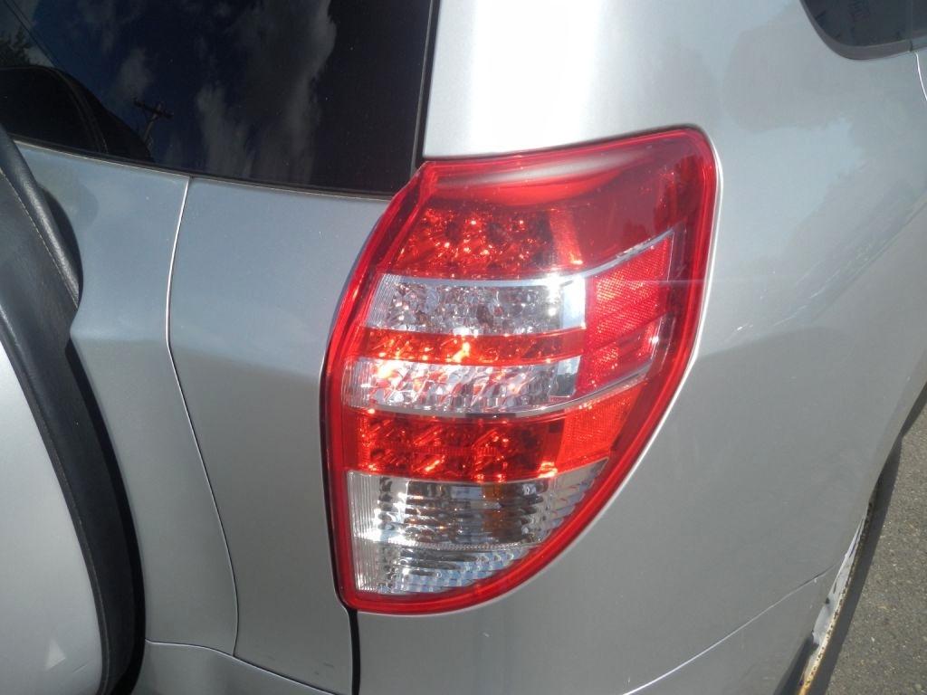 Toyota RAV4 Base I4 4WD 2012
