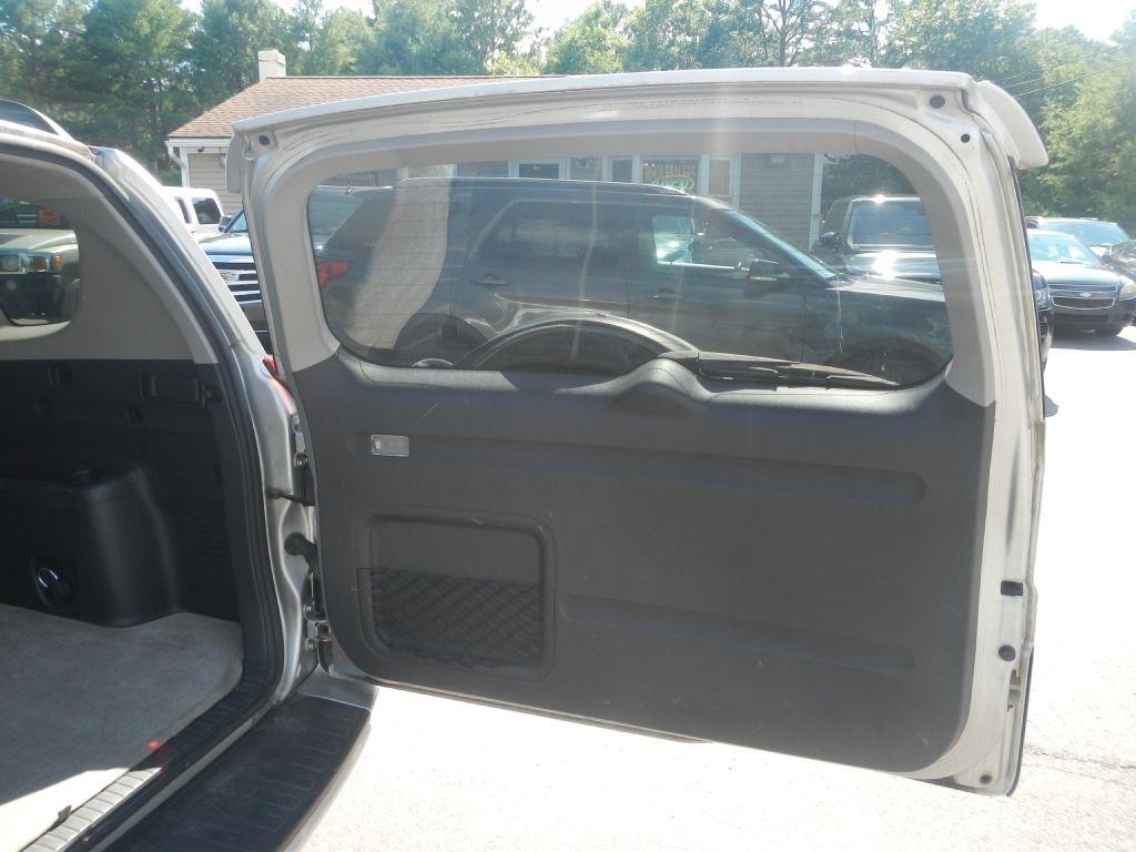 Toyota RAV4 Base I4 4WD 2012