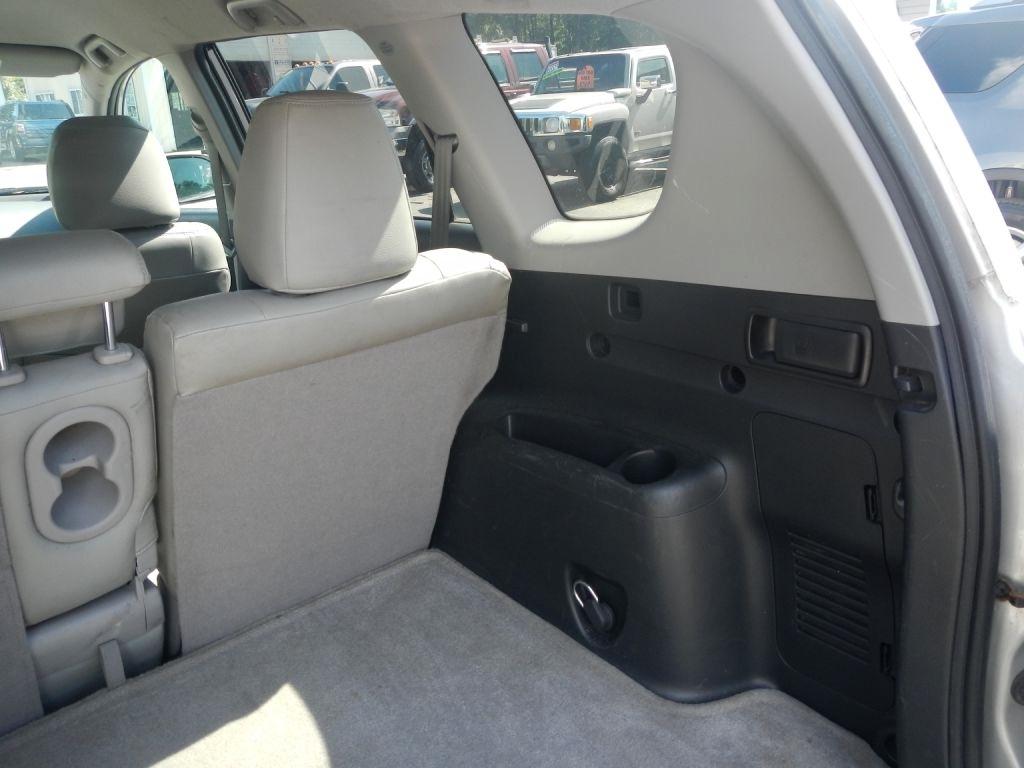Toyota RAV4 Base I4 4WD 2012