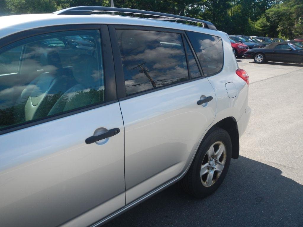 Toyota RAV4 Base I4 4WD 2012