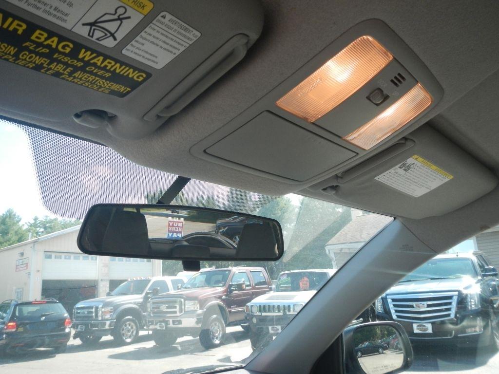 Toyota RAV4 Base I4 4WD 2012