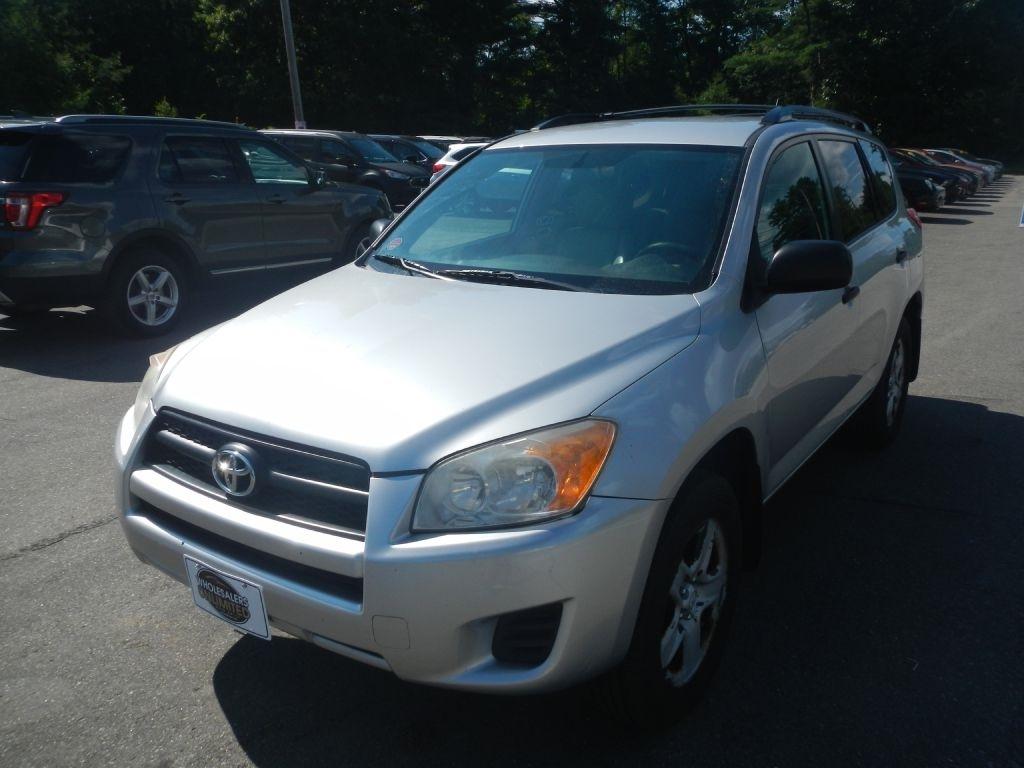 Toyota RAV4 Base I4 4WD 2012