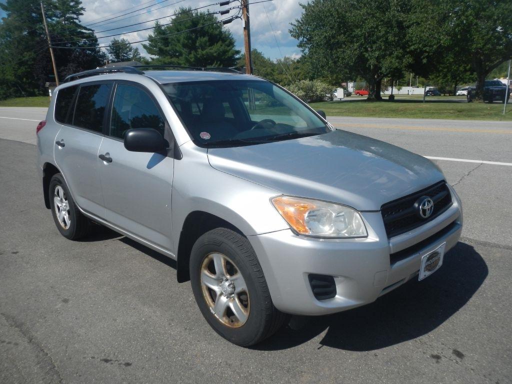 Toyota RAV4 Base I4 4WD 2012