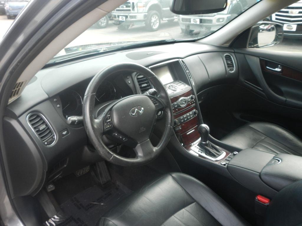 Infiniti QX50 Base AWD 2016