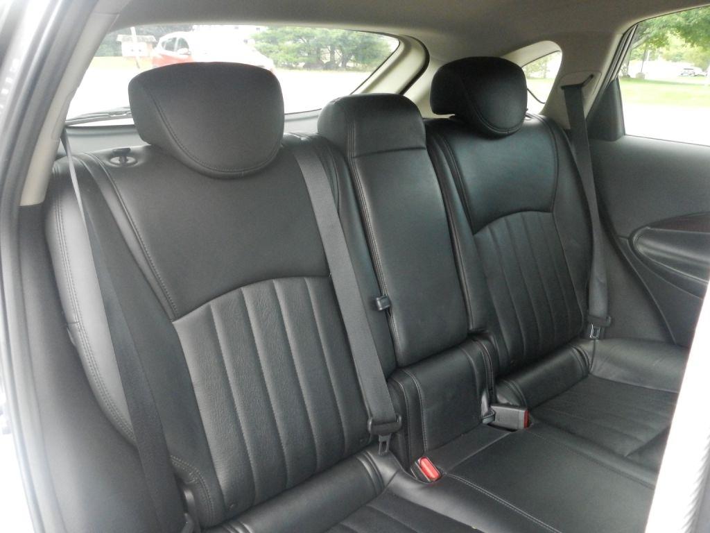 Infiniti QX50 Base AWD 2016