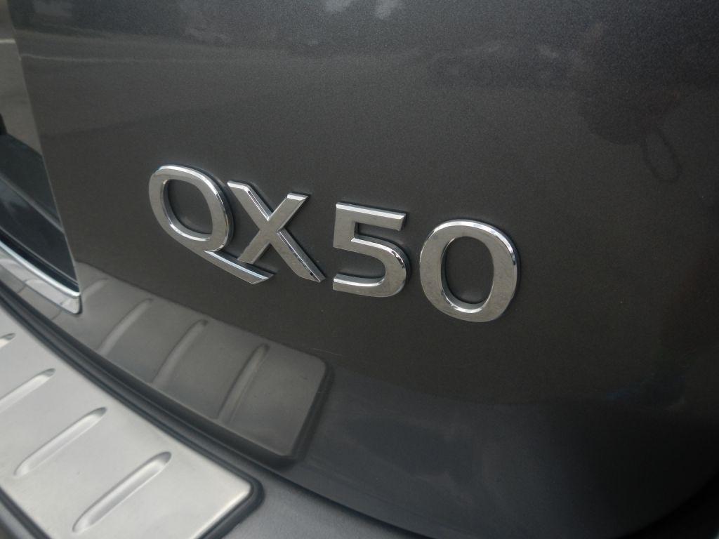 Infiniti QX50 Base AWD 2016