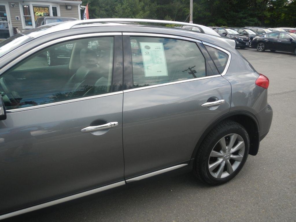 Infiniti QX50 Base AWD 2016