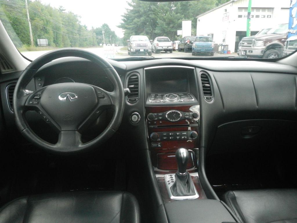 Infiniti QX50 Base AWD 2016