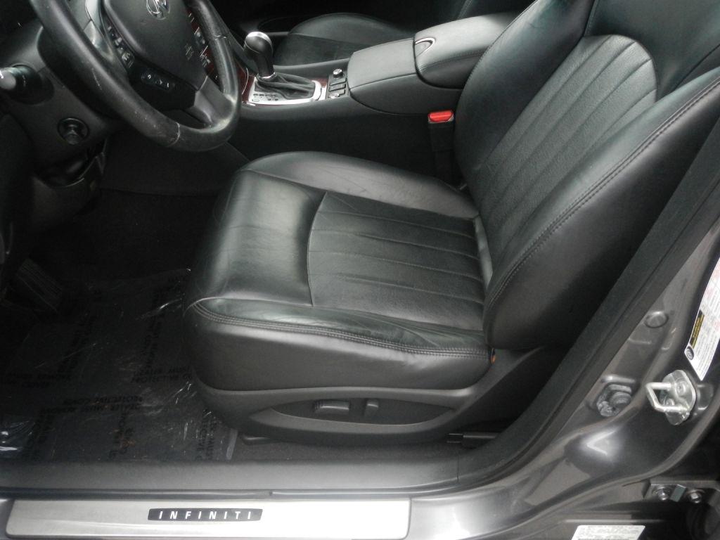 Infiniti QX50 Base AWD 2016