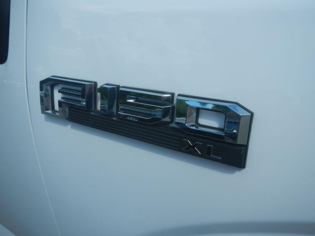 Ford F-150 XL 8-ft. Bed 2WD 2019