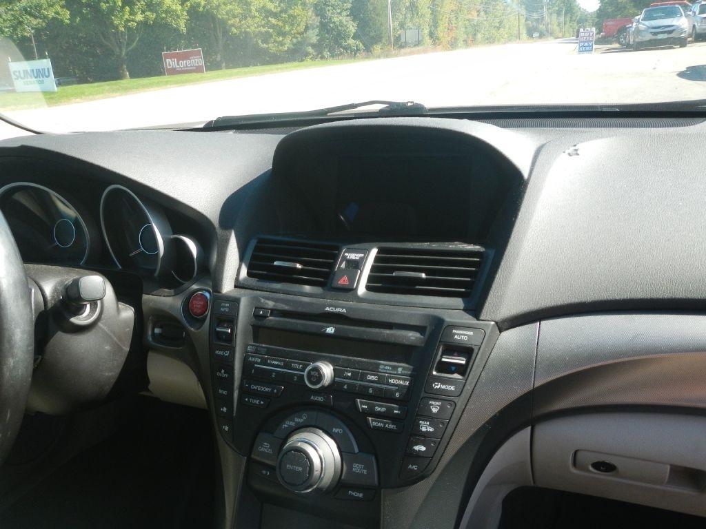 Acura TL 6-Speed AT with Tech Package and 18-In. WP 2012