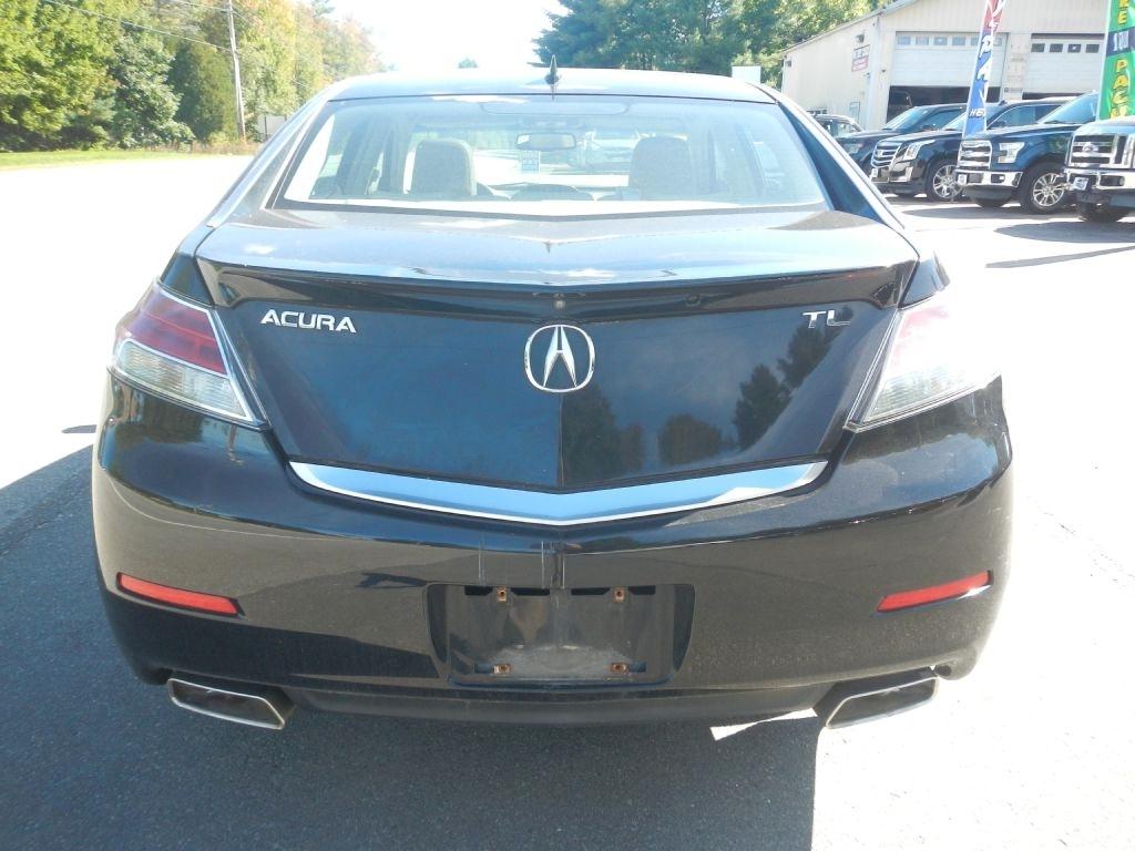 Acura TL 6-Speed AT with Tech Package and 18-In. WP 2012