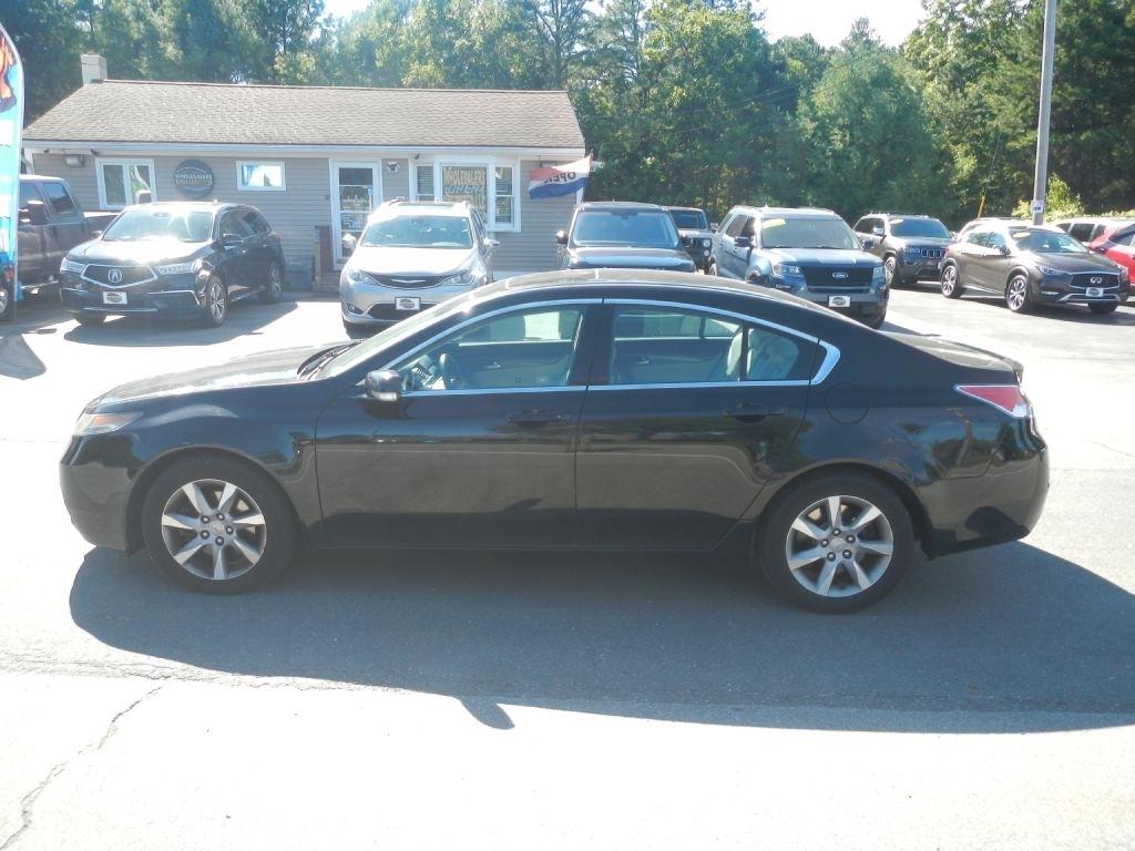 Acura TL 6-Speed AT with Tech Package and 18-In. WP 2012