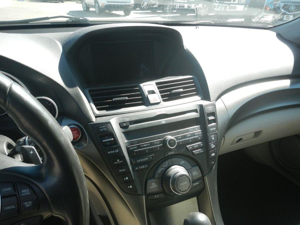 Acura TL 6-Speed AT with Tech Package and 18-In. WP 2012