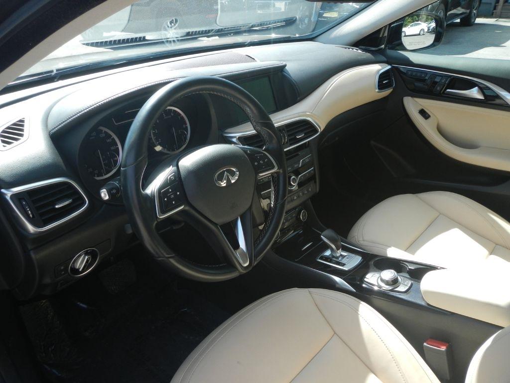 Infiniti QX30 Luxury AWD 2018