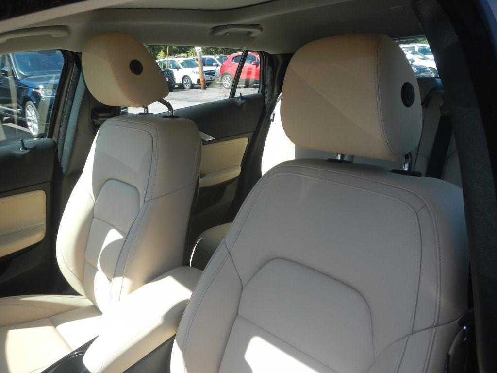 Infiniti QX30 Luxury AWD 2018