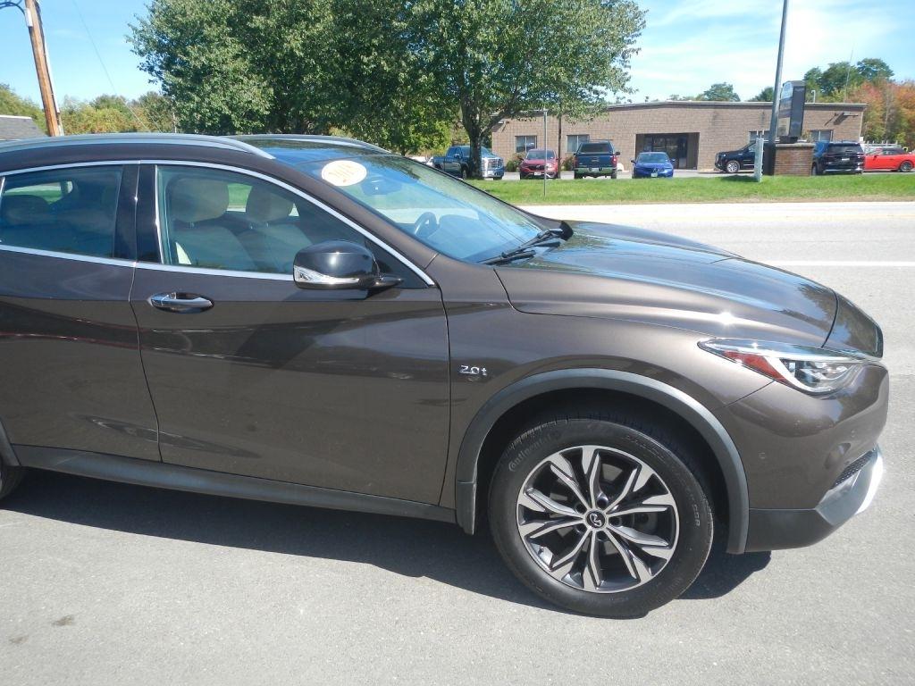 Infiniti QX30 Luxury AWD 2018