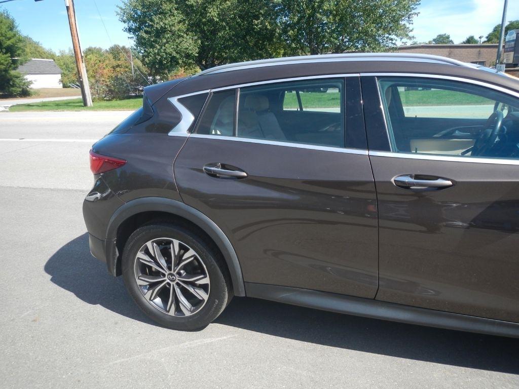 Infiniti QX30 Luxury AWD 2018