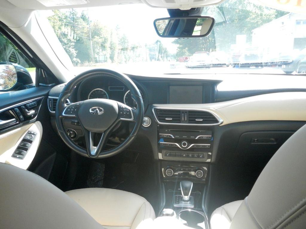 Infiniti QX30 Luxury AWD 2018