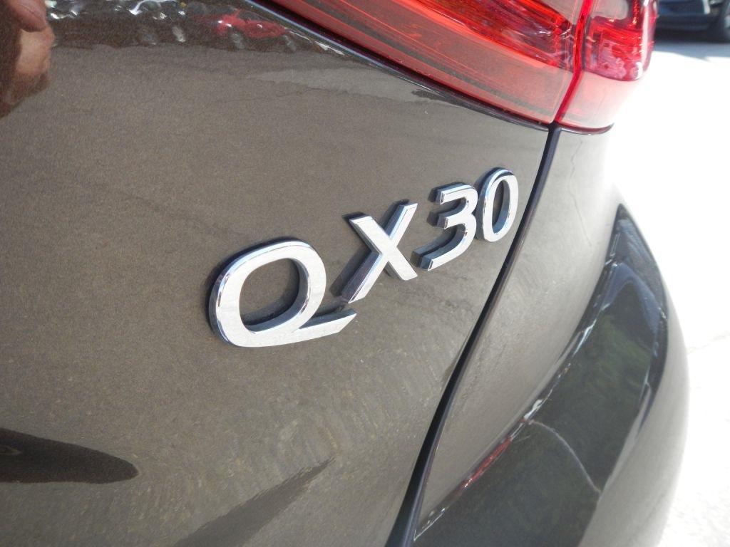 Infiniti QX30 Luxury AWD 2018