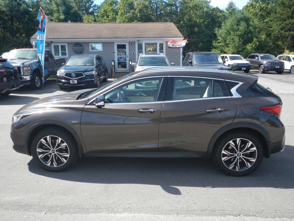 Infiniti QX30 Luxury AWD 2018