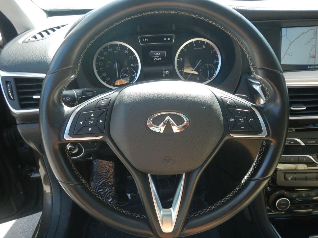 Infiniti QX30 Luxury AWD 2018