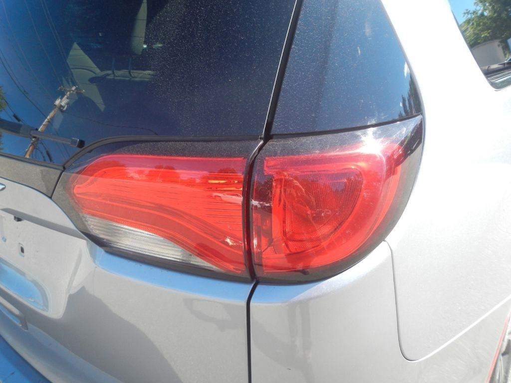 Chrysler Pacifica Limited 2017