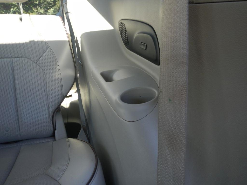 Chrysler Pacifica Limited 2017