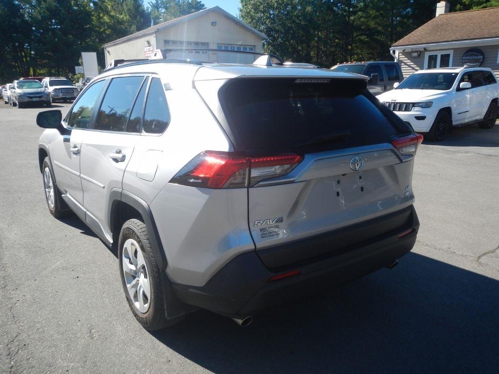 Toyota RAV4 LE AWD 2020